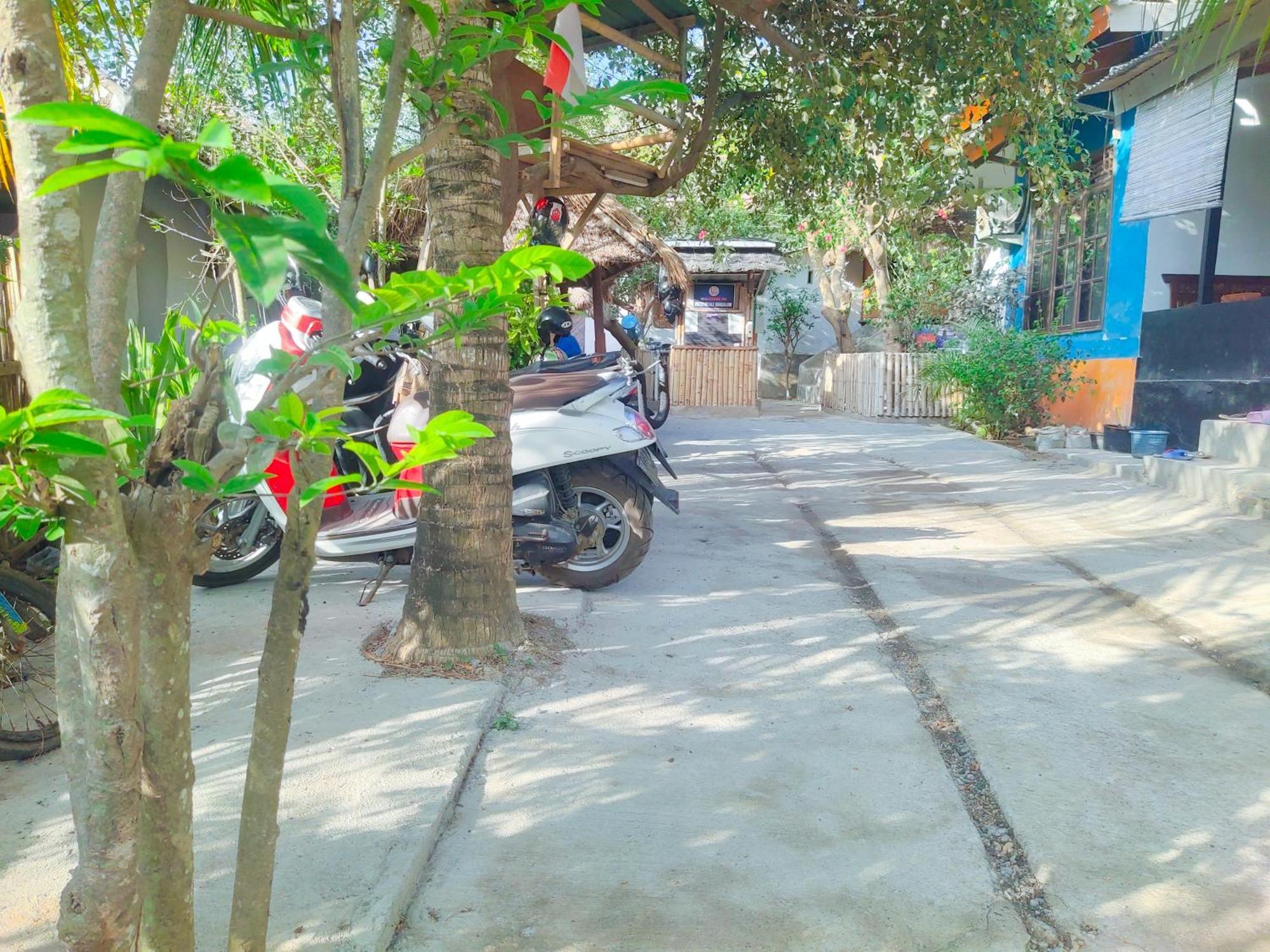 Putri Nyale Bungalow Kuta  Exterior foto