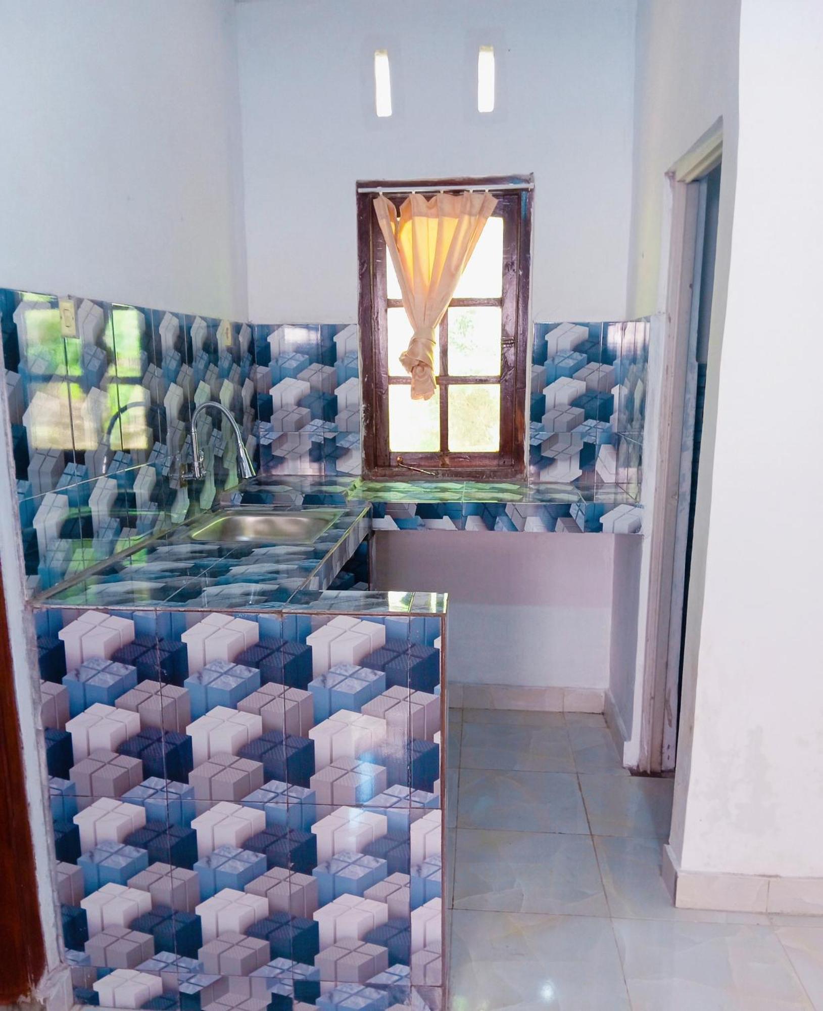 Putri Nyale Bungalow Kuta  Exterior foto